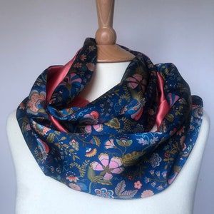 100% Silk snood Liberty of London - Mabelle Hall