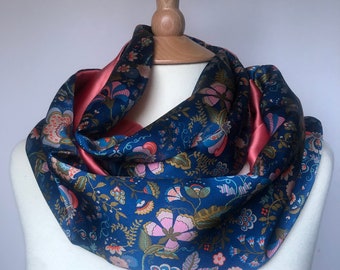 100% Silk snood Liberty of London - Mabelle Hall