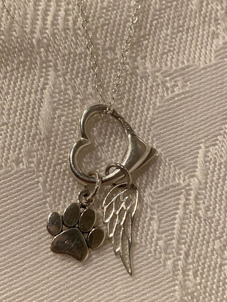 Pet Dog Cat Memorial Pendant Paw Print Angel Wing Floating Heart Pendant Sterling Silver Charm Necklace