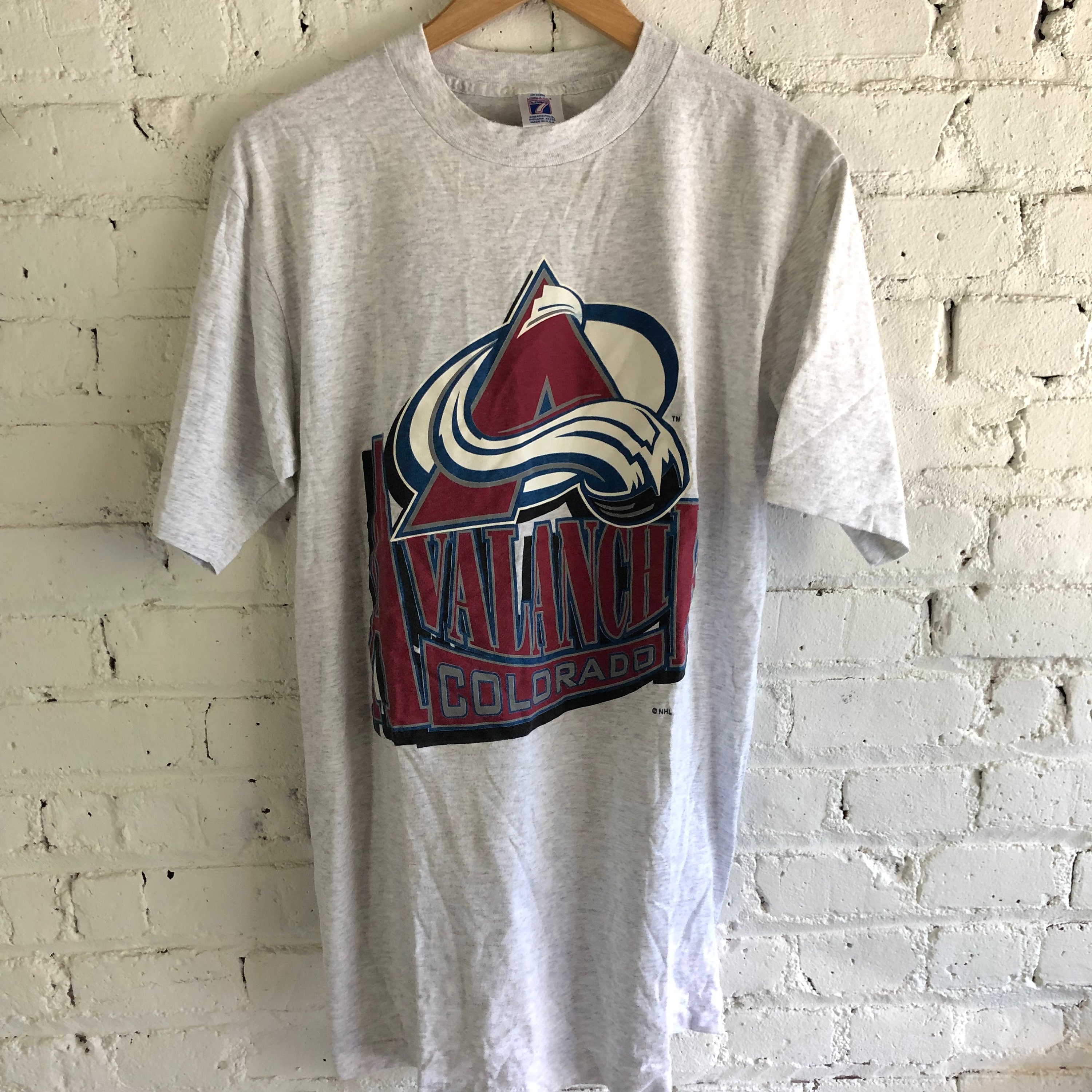 colorado avalanche t shirt