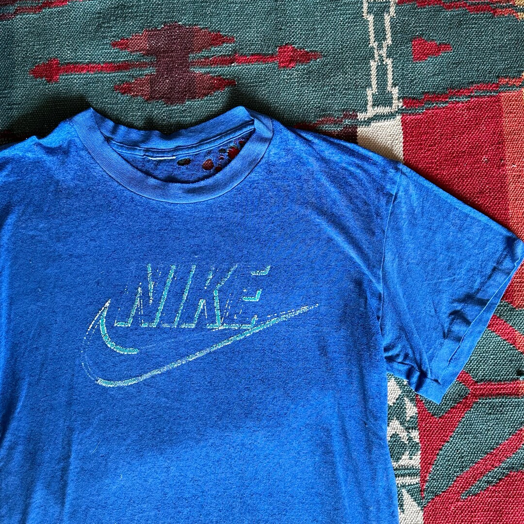 nike 80's t shirt