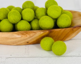 2.5 cm Green Felt Ball | Wool Felt Pom Pom | DIY Garlands | Felt balls |
