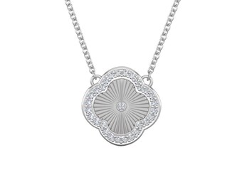 Collier Pendentif Trèfle Porte-Bonheur - Argent Plaqué, Zircon Cubique Pavé - 18 Pouces - Neuf Avec étiquette
