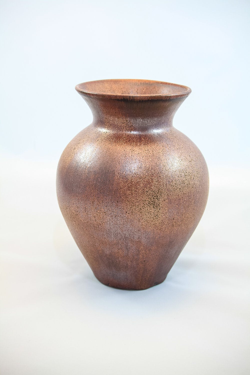 Classic Style Warm Copper Vase