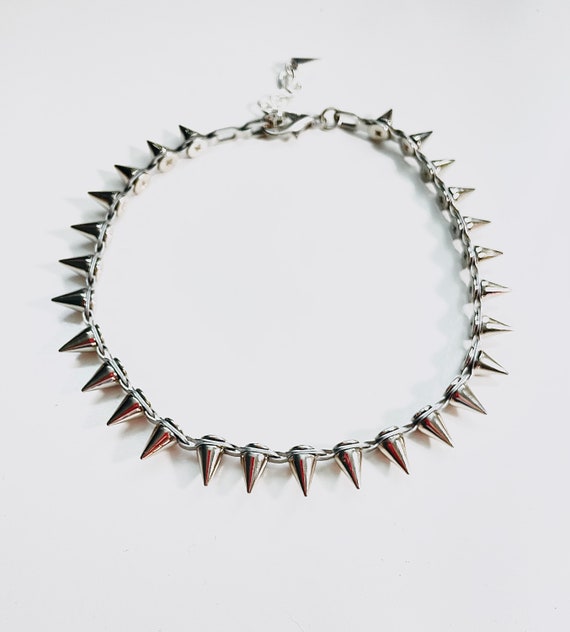 Spiked store choker chain