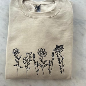 Embroidered Wildflowers Sweatshirt, Minimalistic Embroideredflower ...