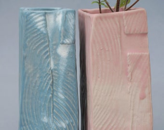 Flower vase | Handmade vase with wooden relief | rectangular | light blue | pink