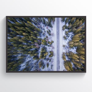 Cartel del bosque aéreo, bosque carretera impresión, bosque de invierno pared arte bosque foto bosque moderno impresión, bosque abstracto, cartel de invierno