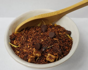 Rooibos Pecan Turtle Caramel, Cinnamon, Apple Pieces, Chocolate Chips, Loose Leaf Tea
