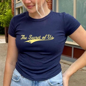 Gracie Abrams グレイシーエイブラムス Tシャツ ネイビー 新品M Gracie Abrams グレイシーエイブラムス Tシャツ ネイビー 新品