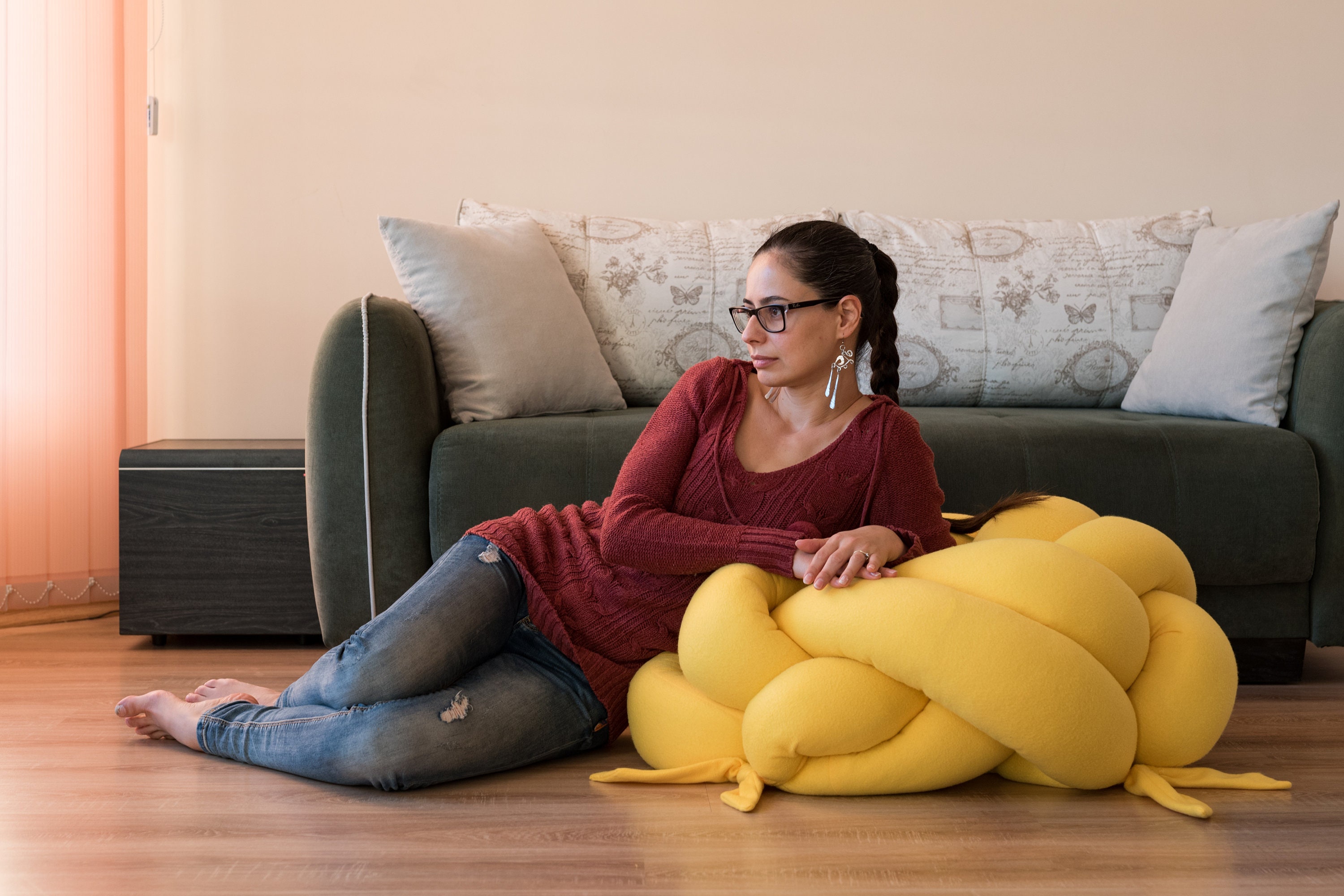Large Knot Floor Cushion in Yellow, Knot Floor Pillow, Modern Pouf, Large  Pouf, Photo Prop Furniture, Meditation Pillow, Giant Floor Pillow 