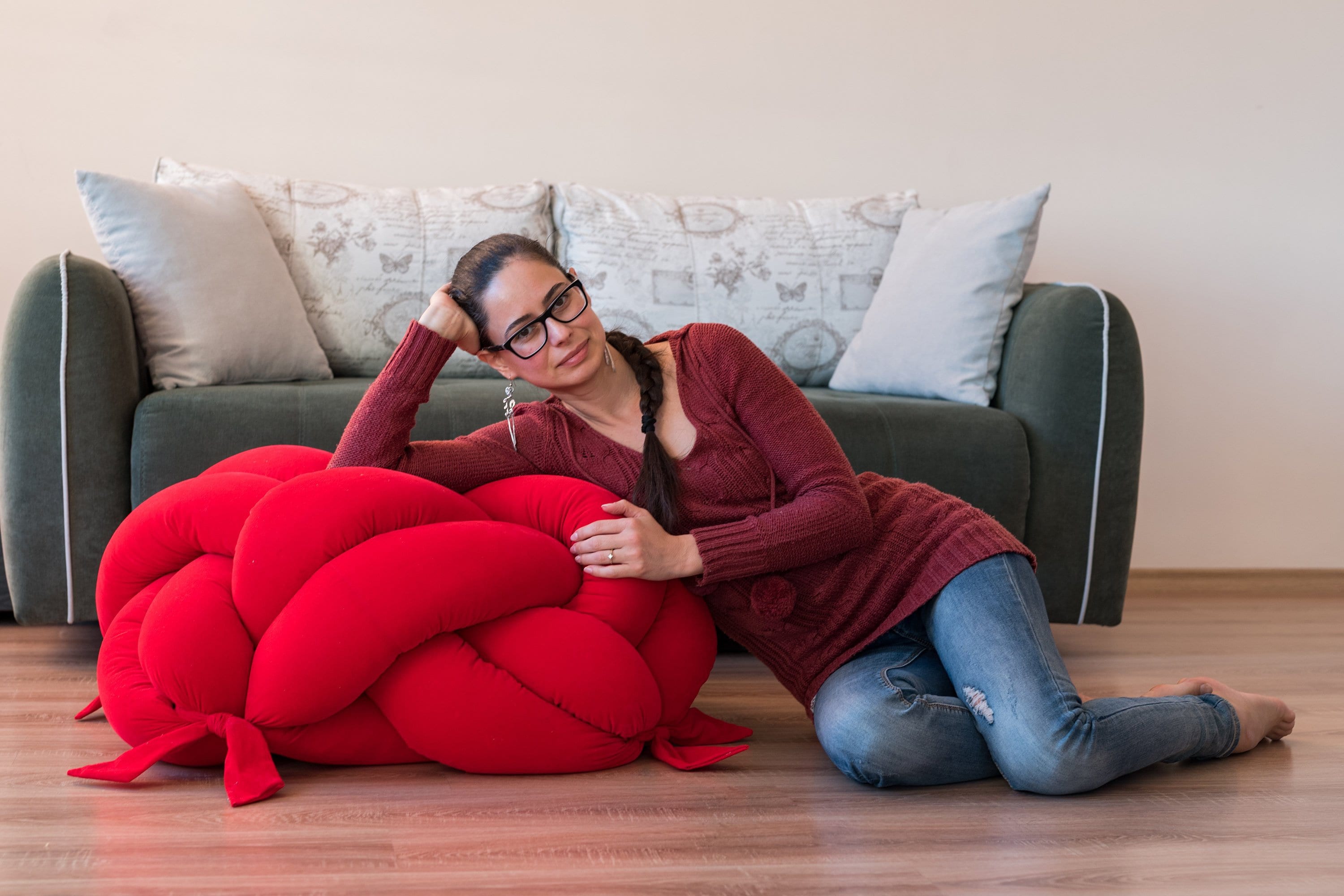 Large Red Knot Floor Cushion, Knot Floor Pillow, Modern Pouf, Floor Pouf,  Home Decoration Pillow, Photo Prop, Photo Furniture 