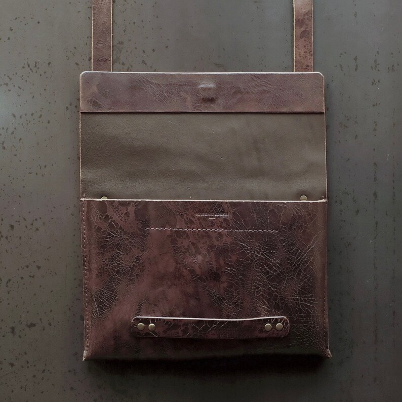 Limited Edition Handmade Italian Leather Shoulder bag Minimal purse, woman bag , Full grain Italian leather shoulder bag , Handmade in Italy image 3