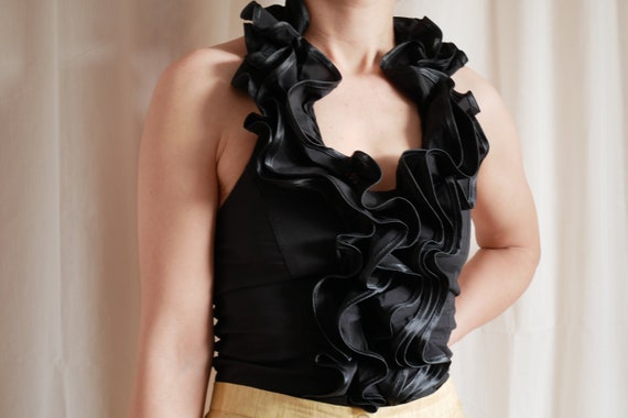 Vintage 90's ruffled halterneck top | Statement fr