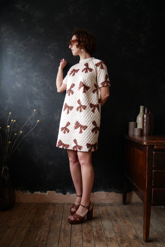 Vintage 60's quilted MOD dress | Novelty bow mini