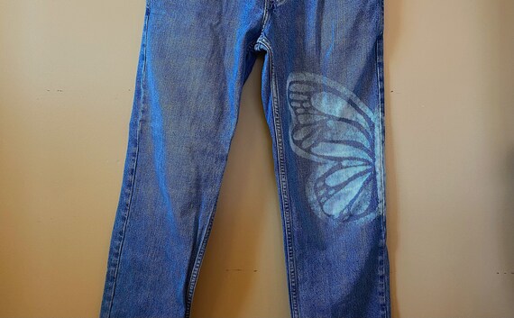 Butterfly Left-leg Bleached Blue Denim 