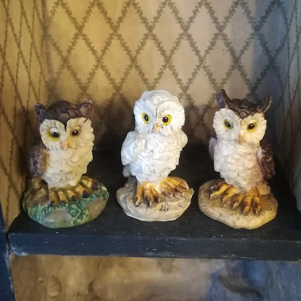 Set of 3 Miniature Owls Witch House Wise Owl Fantasy Miniature Witch 3 pieces in different colours