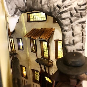 Dollhouse stained glass effect window nr 4