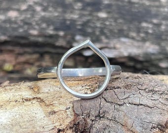 Pointed Loop Ring