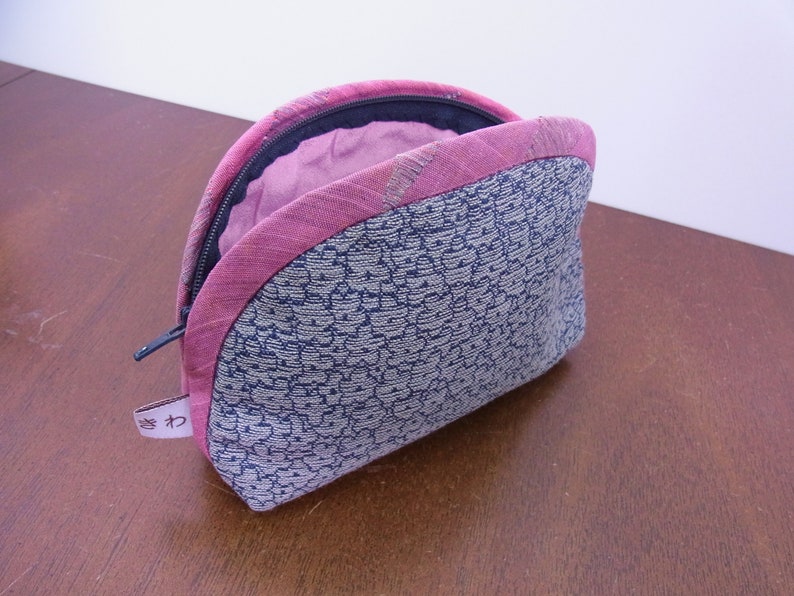 Handmade Accessory Case made of Japanese antique kimono fabric navy /& red
