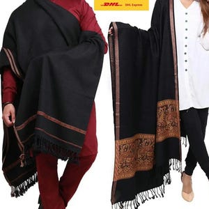 Set van 2 paar wintersjaals, Peshawari Dhusa voor hem en Kashmiri Kanni Palla-sjaal voor haar elegante zwarte kleur Gratis expreslevering