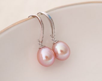 Pearl earrings, freshwater cultured pearl earrings, pink pearl earrings, S925 earrings.