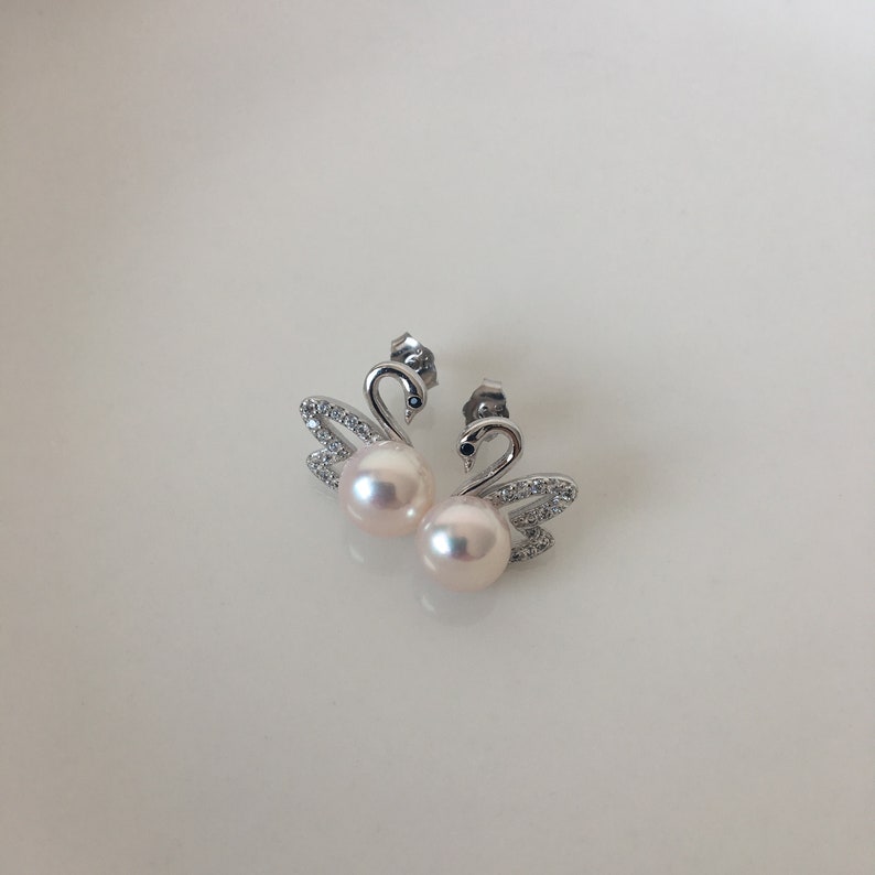 Pearl Earrings Swan Earrings White Pearl earrings Pearl jewelry Earring studs Bride gift Freshwater pearl high luster Good quality Jewelry