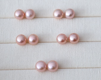 Metallic pink pearl earring studs, freshwater cultured pearl earrings, S925 vermeil studs.