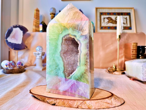 Grande Pointe d'Agate Blanche Aura à Double Cavité (4,353kg – 27 cm)