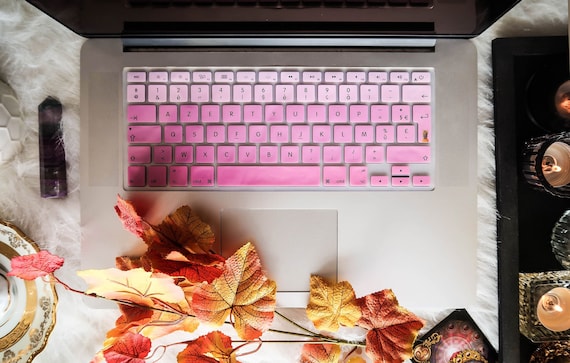 Protection clavier français AZERTY Macbook (ancien model) ou Macbook Air 13"/15" pouces en silicone de haute qualité