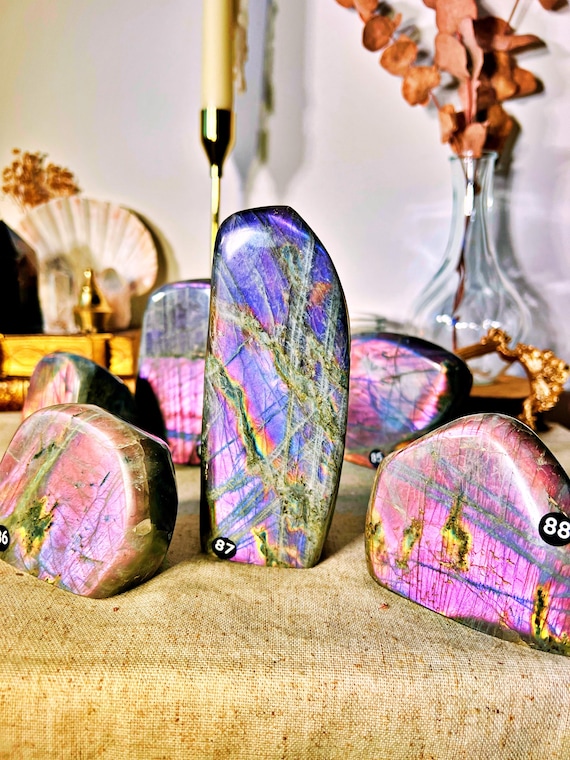 Labradorite violette rare – Haute qualité, pierre naturelle polie, Forme libre