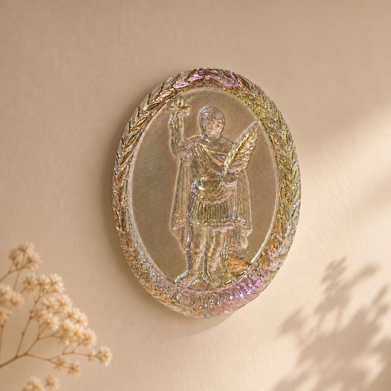 Saint Expédit en quartz fumé Naturel renforcé Aura – sculpture 6cm – pièce inspirée médaille Officielle