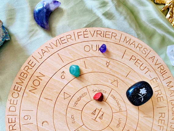 Planche divinatoire en bois pour Divination, Charms et dés de divination (non fournis)
