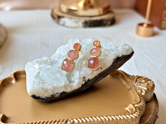 Boucles d’oreilles en Pierre de Soleil naturelle – Acier inoxydable doré