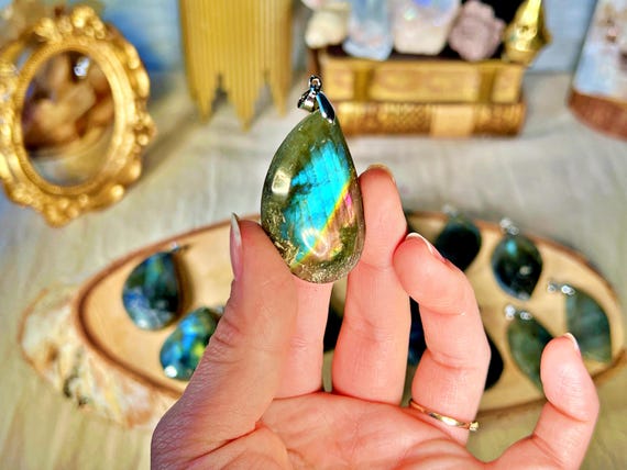 Pendentif en Labradorite Extra – Bélière en Argent 925