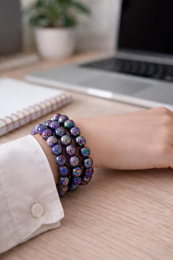 Bracelet en améthyste chevron Aura – Perles 10 mm