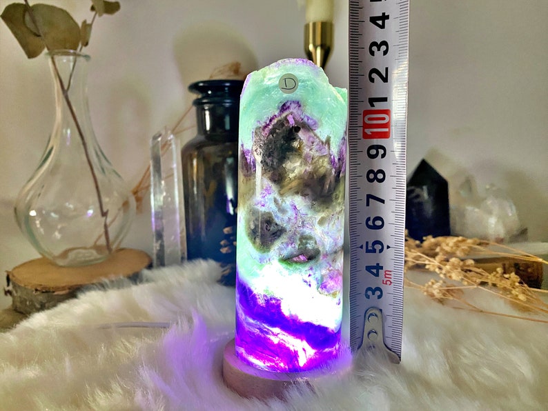 Lampe de fluorite naturelle d'excellente qualité pour la lithothérapie et le feng shui image 5