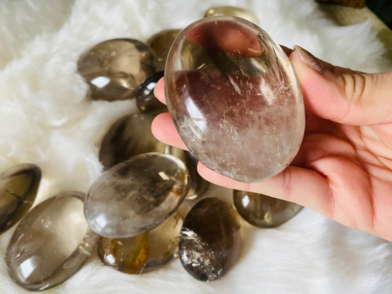 Galet de Quartz Fumé Naturel du Brésil