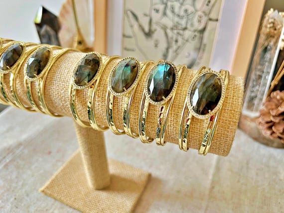 Bracelet en Labradorite naturelle – plaqué or