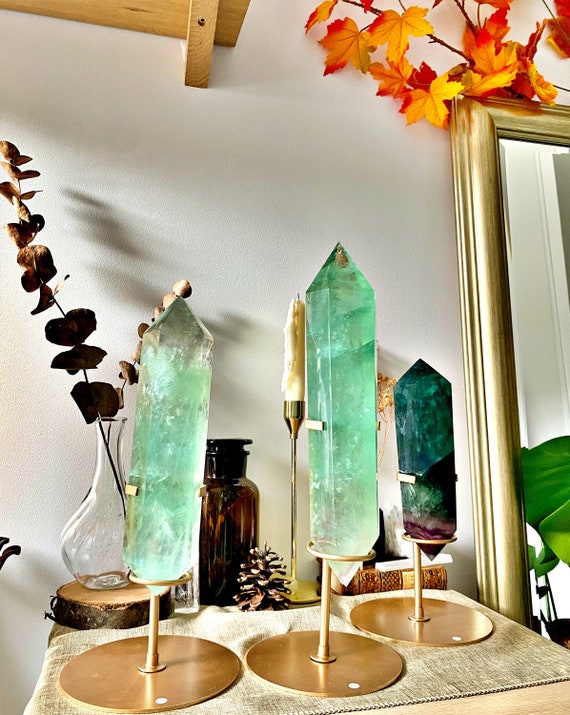 Fluorite Massives Doubles Pointes de Flottantes sur Trépieds - Gemstones, Crystal Decor,  Unique Home Decor
