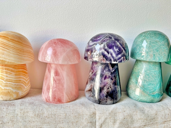 Champignon Géant en Pierre Naturelle - Quartz Rose, Amazonite, Fluorite Verte & Agate Miel - 1KG de Décoration en Minéraux Naturels