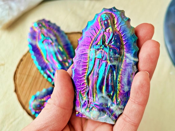 Vierges Marie en Quartz Rose Aura - Notre Dame de Guadalupe