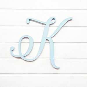 Grande decoração de parede com letras iniciais, escrita decorativa feita à mão sob encomenda, letra de madeira com nome
