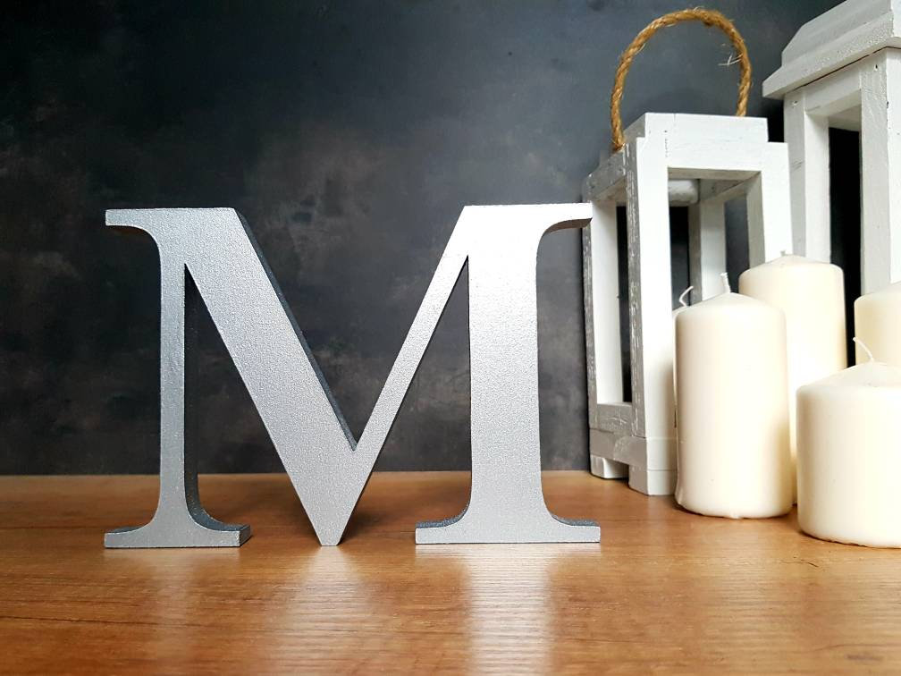 lettre M bloc note monogramme alphabet doré avec initiales: style