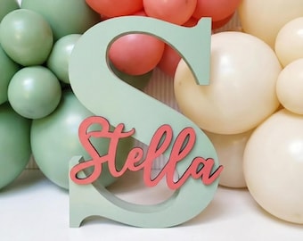 Letra de madeira personalizada com nome, decoração para prateleira de quarto infantil, centro de mesa personalizado para festa de aniversário.