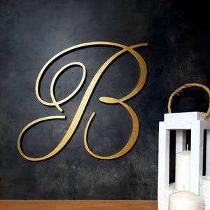 grandi lettere in legno per fondale di nozze, cartello decorativo da parete con monogramma in legno dorato calligrafico, decorazione personalizzata con alfabeto corsivo B