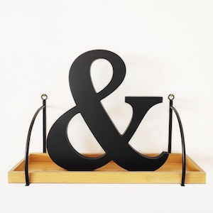 Moderno símbolo "&" de madera personalizado: perfecto para regalos de pareja y decoración moderna del hogar.