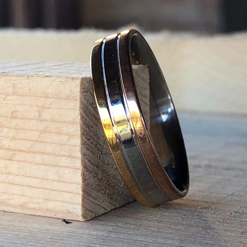 Hotsell Tri-Tone, Gold Filled Men’s Wedding Bands