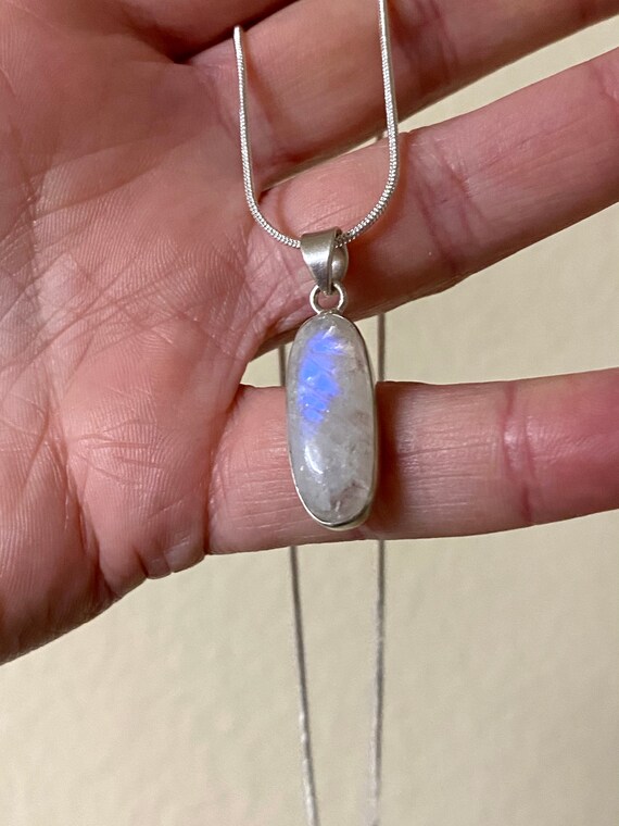 Ciondolo con pietra di luna arcobaleno: collana in argento sterling 925