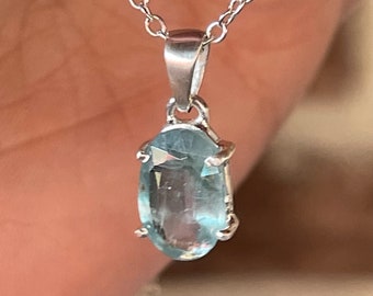 Aguamarina, Cianita, Colgante, Collar, En plata de ley